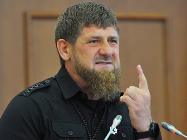 "Кого надо - буду бить, кого надо - сажать": Кадыров похвалил силовиков, избивших нарушителя карантина (ВИДЕО)