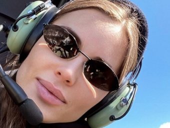 Я опьянела: Михалкова из Уральских пельменей  во время карантина похвасталась прогулками на вертолете (ФОТО)
