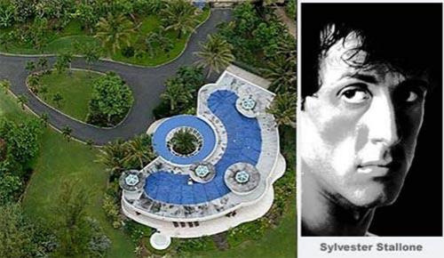 Дома знаменитостей: красиво жить не запретишь