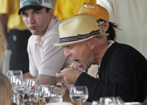 Звезды за едой: остановись, мгновение. Часть 1