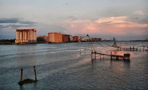 Самые дождливые города мира, в которые лучше отправляться с зонтом