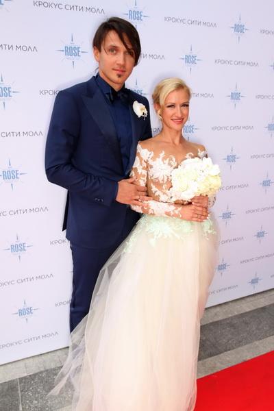 Волосожар и Траньков на свадьбе передали эстафету Сотниковой и Славнову