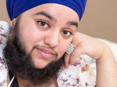 Женщина с бородой живет в Великобритании