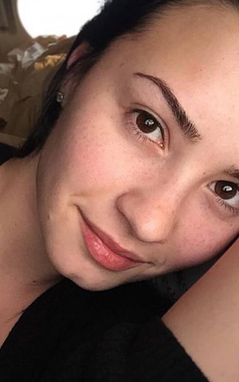 Звезды, которые прекрасно выглядят без макияжа