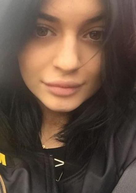 Звезды, которые прекрасно выглядят без макияжа