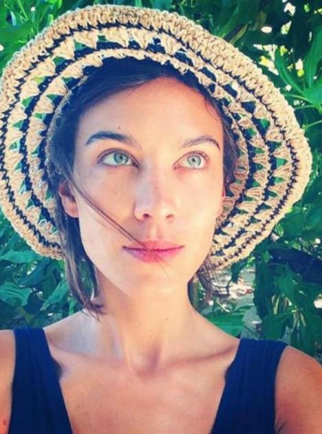 Звезды, которые прекрасно выглядят без макияжа