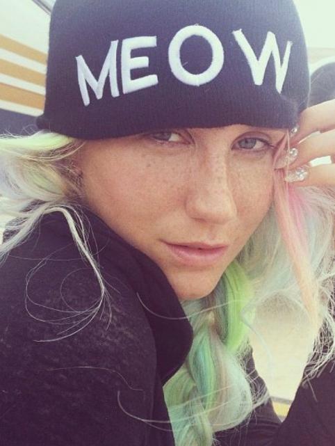 Звезды, которые прекрасно выглядят без макияжа