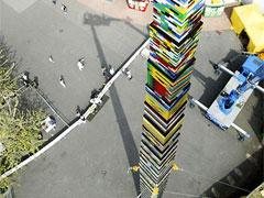 На самую высокую башню из «Лего» ушло 500 тысяч деталей