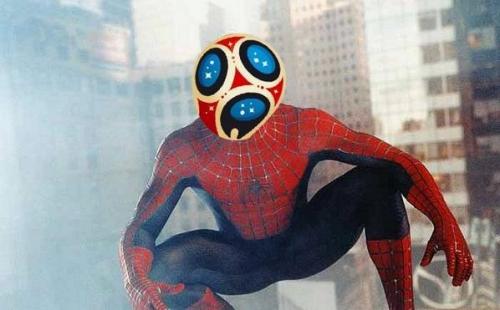 Бритва, картина Мунка и другие фотожабы на эмблему ЧМ-2018