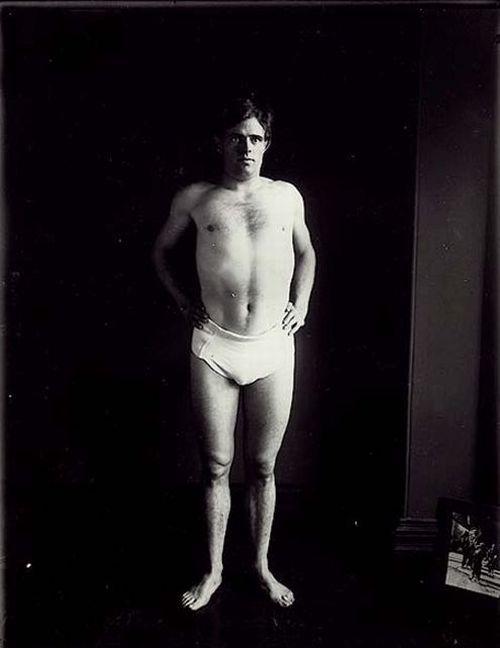 Редкие снимки знаменитостей прошлого и настоящего. Часть 7