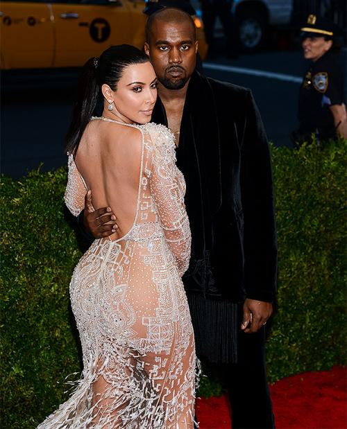 Самые скандальные "голые" платья звезд в истории