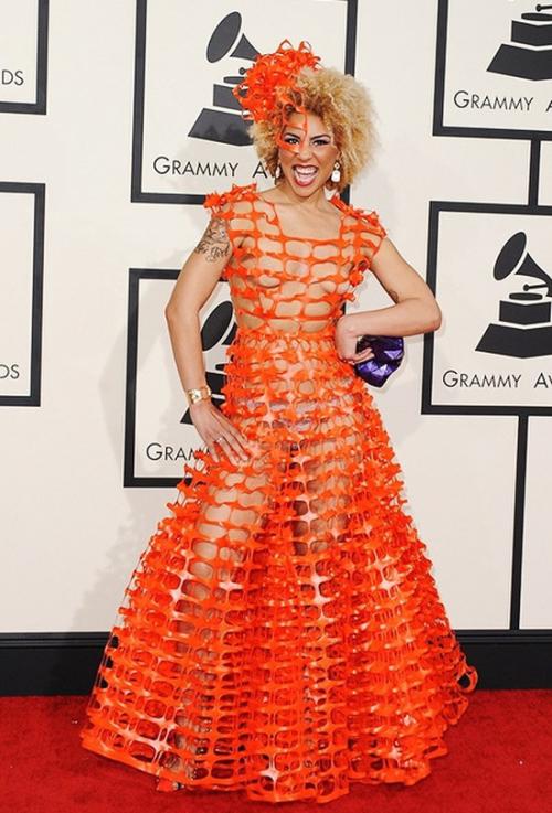 Самые скандальные "голые" платья звезд в истории