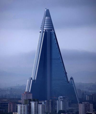 Топ-21 самых уродливых зданий в мире