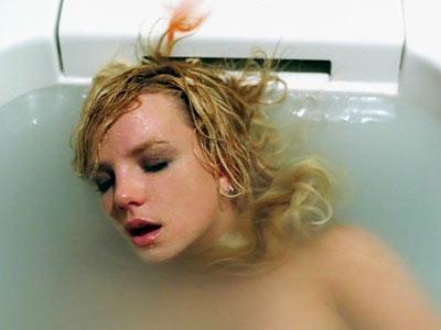 Скандальные видеоклипы: в постели со звездой