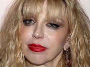 Что у вас с лицом? Звезды, опозорившиеся из-за странного макияжа