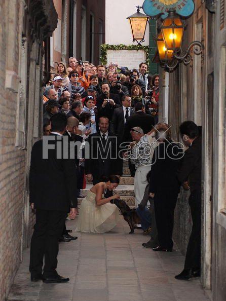 Сальма Хайек устроила из свадьбы карнавал