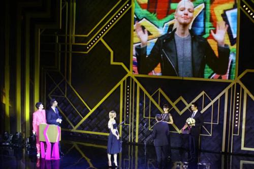 «Женщина года Glamour-2013»: гламурные леди наградили Данилу Козловского