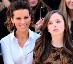 15 звёздных мам, выглядящих ровесницами своих детей