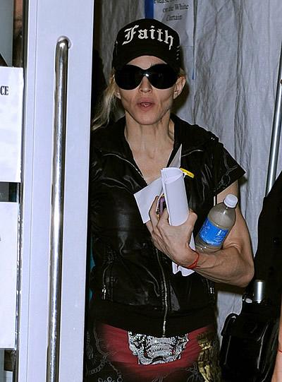 Неудачные фото звезд. Часть 3