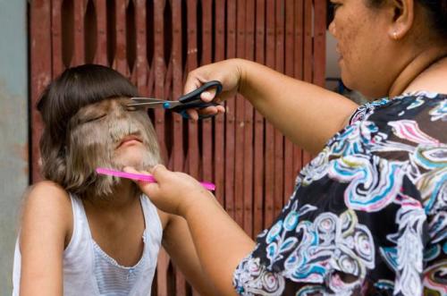 В Таиланде живет девочка-волк