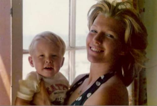 Мамы знаменитостей, которые дадут фору молодым