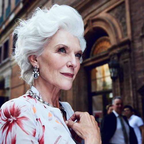 Мамы знаменитостей, которые дадут фору молодым