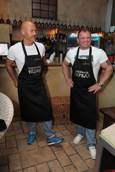 Бондарчук переквалифицировался в шашлычники