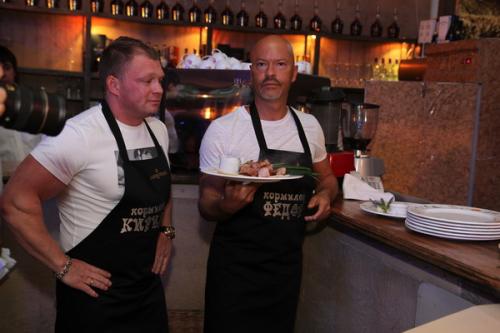 Бондарчук переквалифицировался в шашлычники