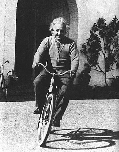 Неизвестные широкой публике фотографии Альберта Эйнштейна