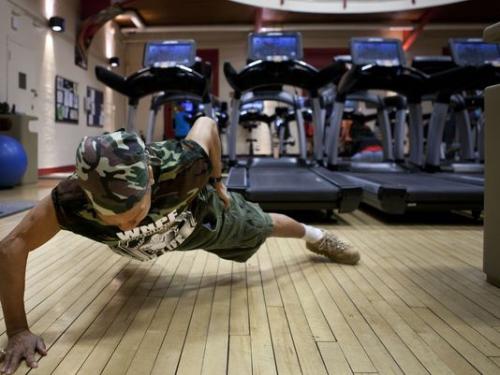 История 77-летней бабушки пауэрлифтера