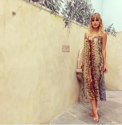 Где и как проводят летний отпуск российские знаменитости