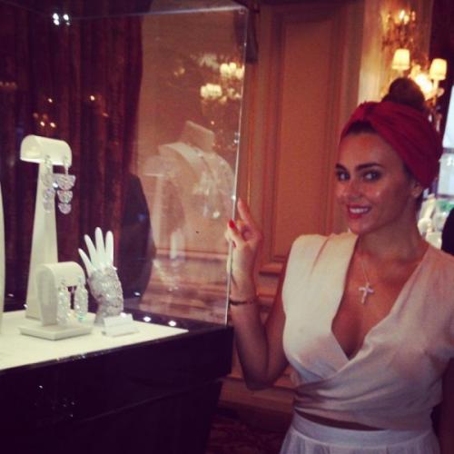 Где и как проводят летний отпуск российские знаменитости