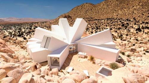 Архитектор спроектировал дом из грузовых контейнеров