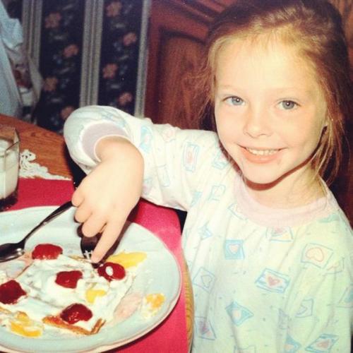 Супермодели выкладывают детские фото в Instagram