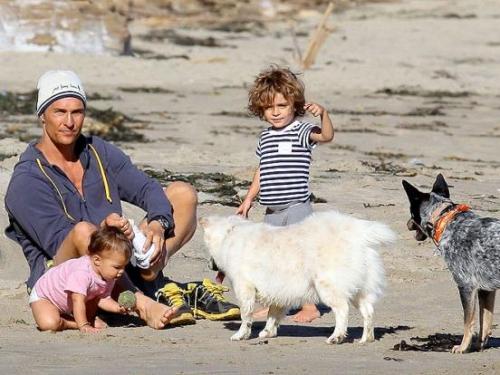 Орландо Блум и еще 10 образцовых папаш Голливуда