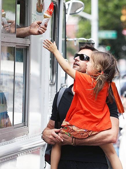 Орландо Блум и еще 10 образцовых папаш Голливуда