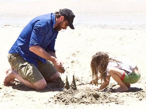 Орландо Блум и еще 10 образцовых папаш Голливуда