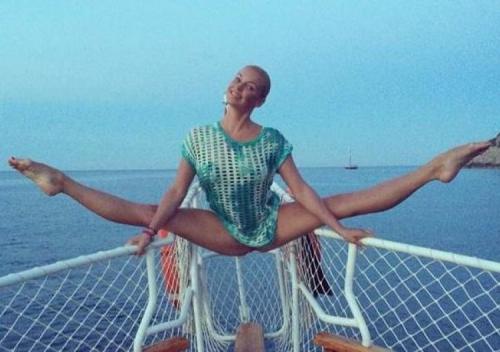 Фотографии звезд, за которые им наверняка стыдно