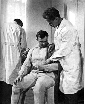 Как космонавты ходят в туалет на орбите