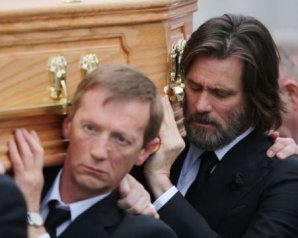 Знаменитости, чьи возлюбленные покончили с собой