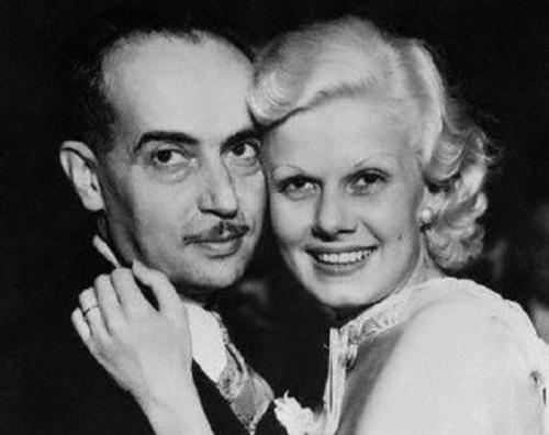 Знаменитости, чьи возлюбленные покончили с собой