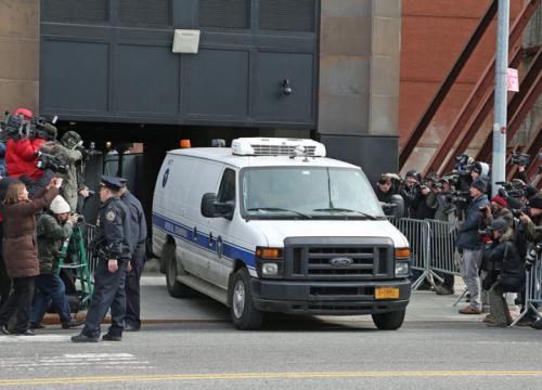 Знаменитости, чьи возлюбленные покончили с собой