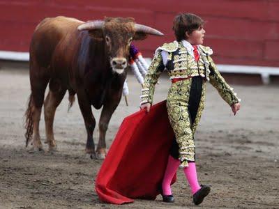 Самому молодому матадору в мире всего 13 лет
