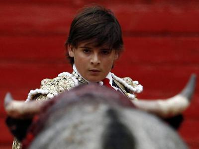 Самому молодому матадору в мире всего 13 лет