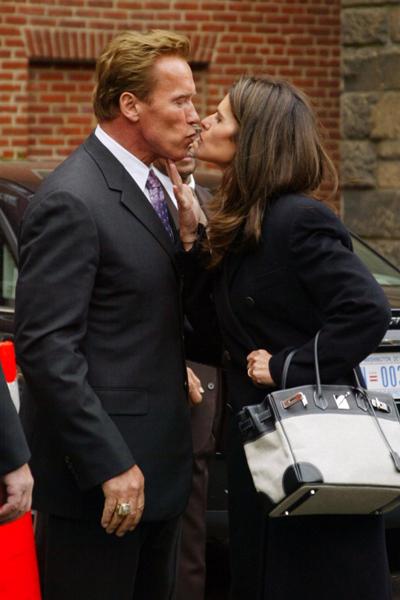 Самые страстные и необычные звездные поцелуи. Часть 1