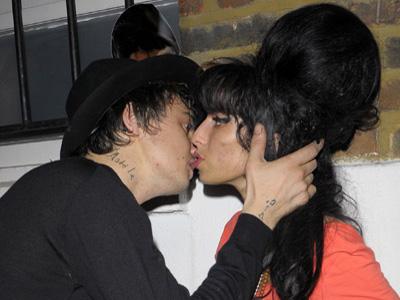 Самые страстные и необычные звездные поцелуи. Часть 1