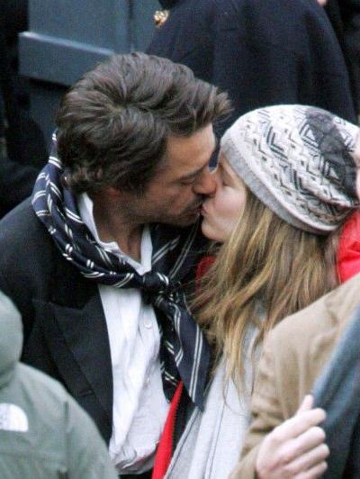 Самые страстные и необычные звездные поцелуи. Часть 1