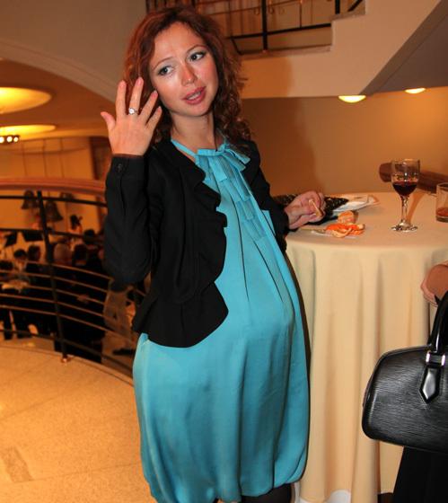 Звезды, которым удавалось скрывать беременность до последнего