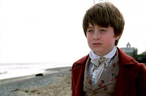 Знаменитые очкарики, которых трудно узнать без очков