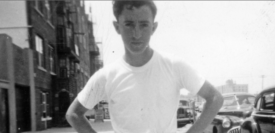 Знаменитые очкарики, которых трудно узнать без очков